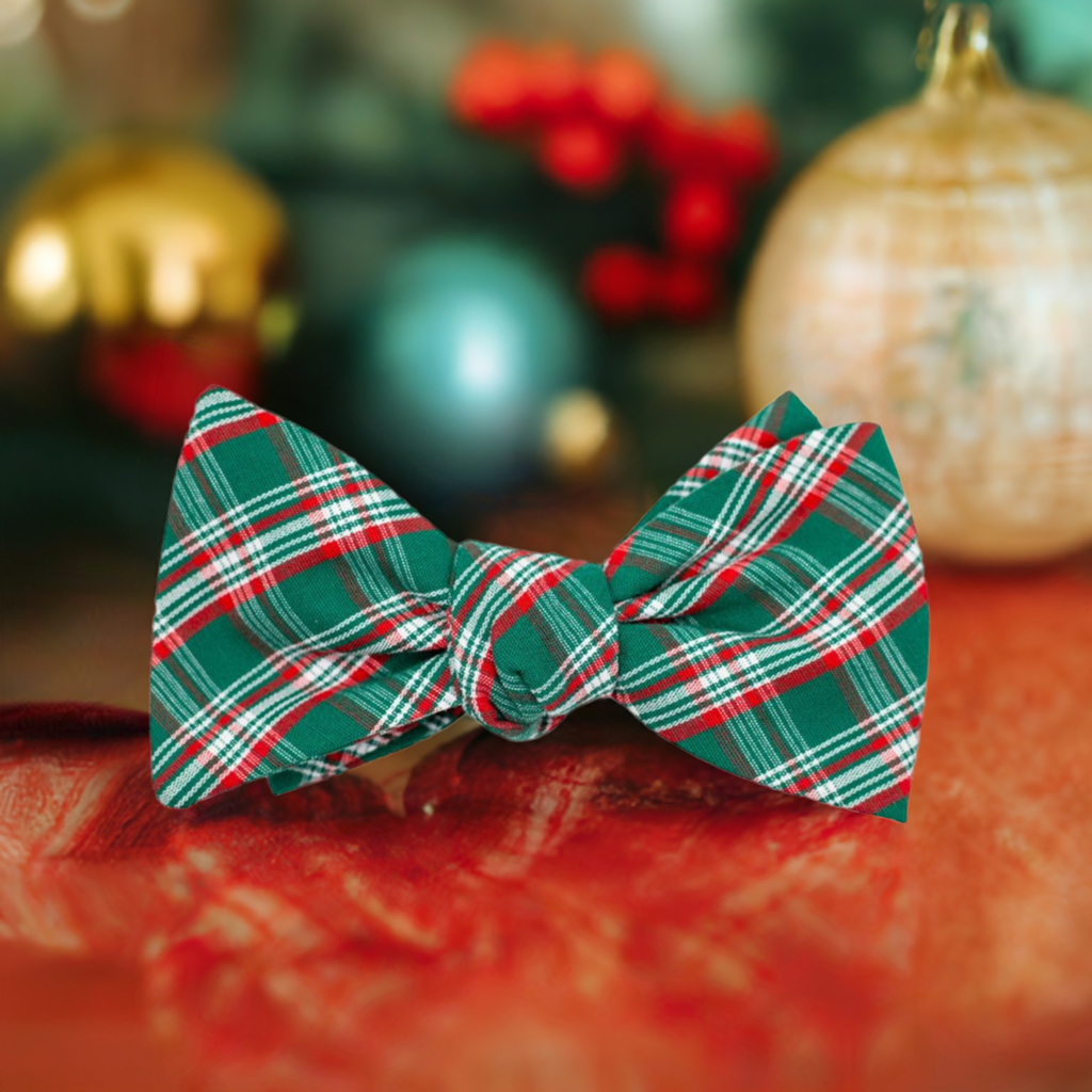 Green Holiday Plaid Bow Tie High Cotton