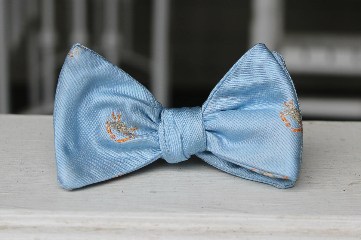 Blue Crab Bow Tie - Light Blue High Cotton