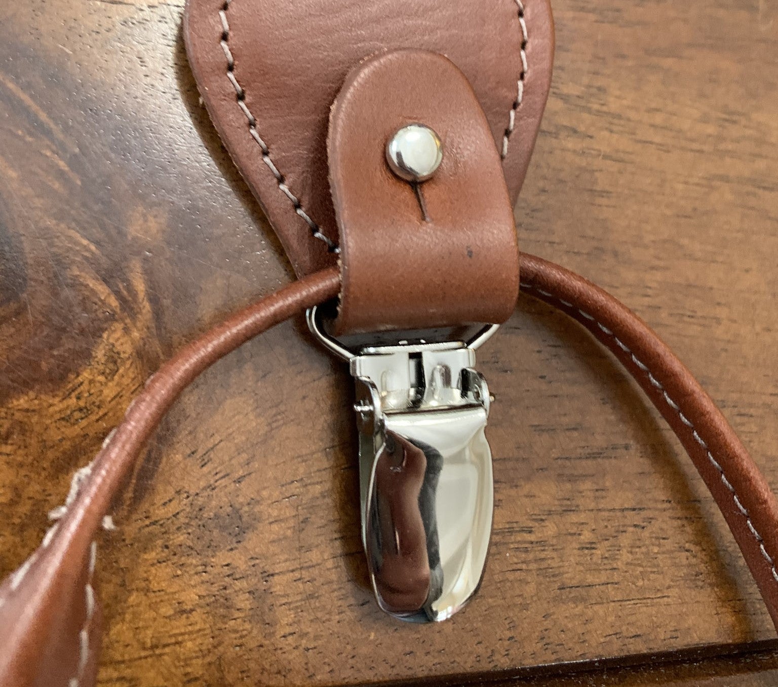 Decoding Formality: Side Clip Suspenders vs Regular Suspenders