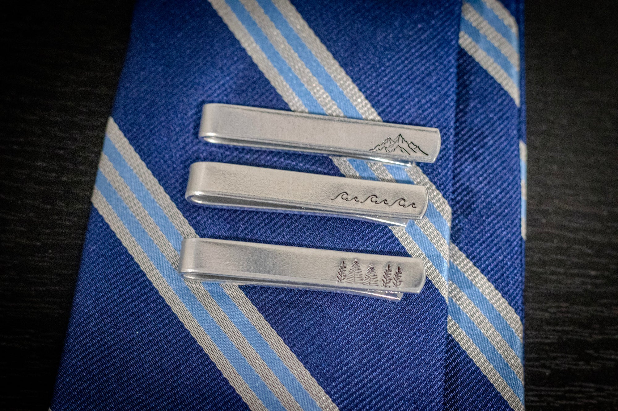 Tie Bar vs Tie Clip: Unveiling Men's Best Fashion Accessory