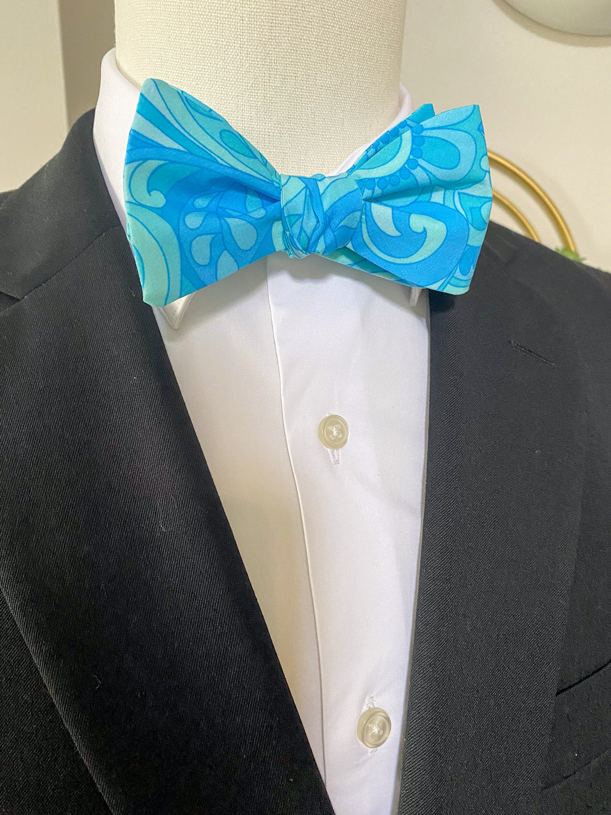 Groovy Teal and Blue Bow Tie