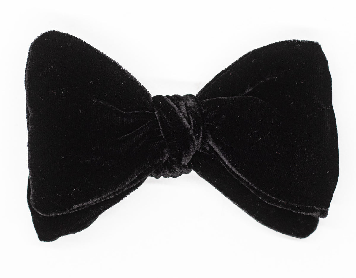 Black Velvet Pre-Tied Bow Tie