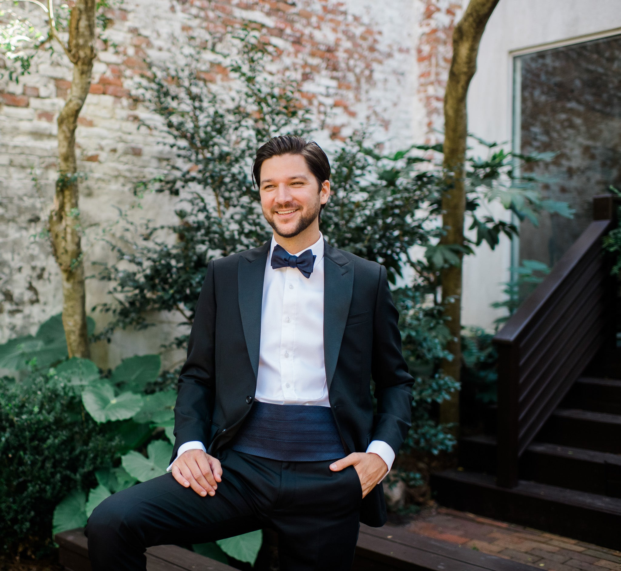 Bow tie store and cummerbund set