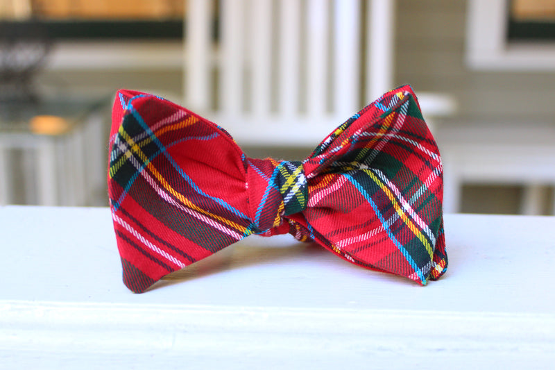 Cocoa and Mistletoe Bow Tie