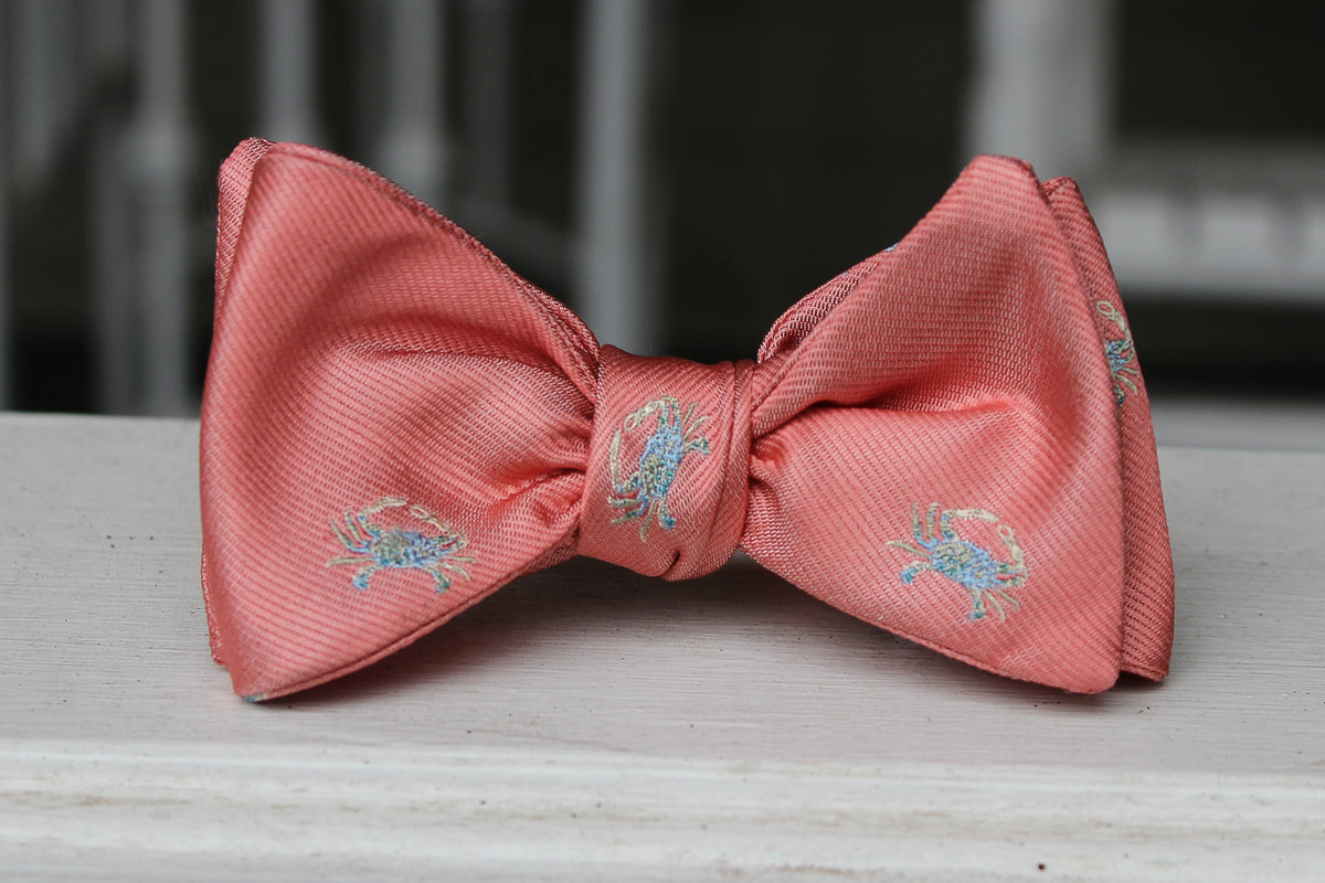 Blue Crab Print Coral Bow Tie